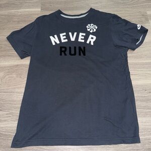 Nike Never Run T-Shirt sz medium